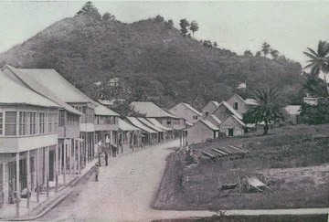 360px-San_Fernando_High_Street_1890s.jpg